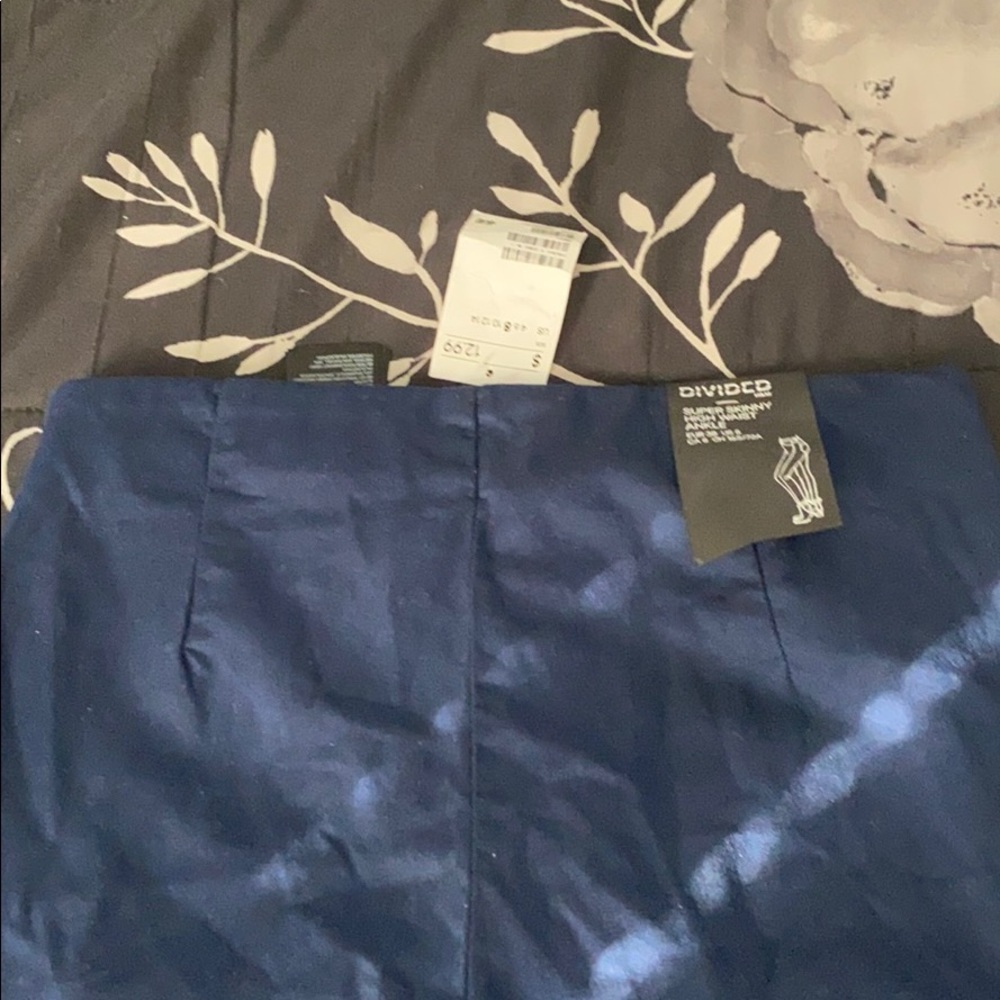 H&M pants - Picture 3 of 3
